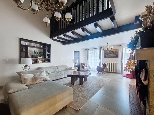 Maison Lamorlaye 6 pièce(s) 220 m2