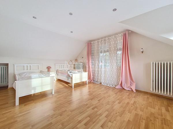 Maison Lamorlaye 6 pièce(s) 220 m2