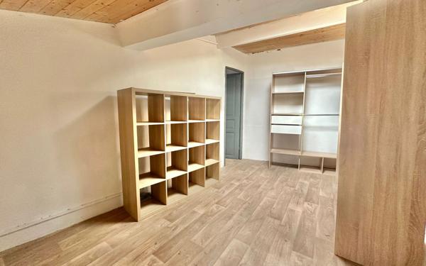 Maison à vendre    3 pièces •  Marsillargues