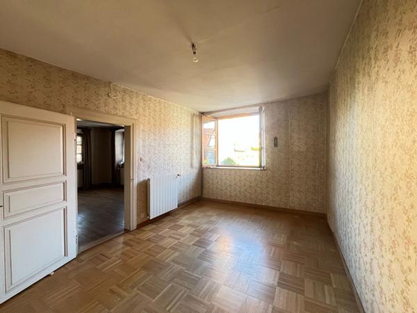 Corps de ferme - 9 pièces - 211 m²