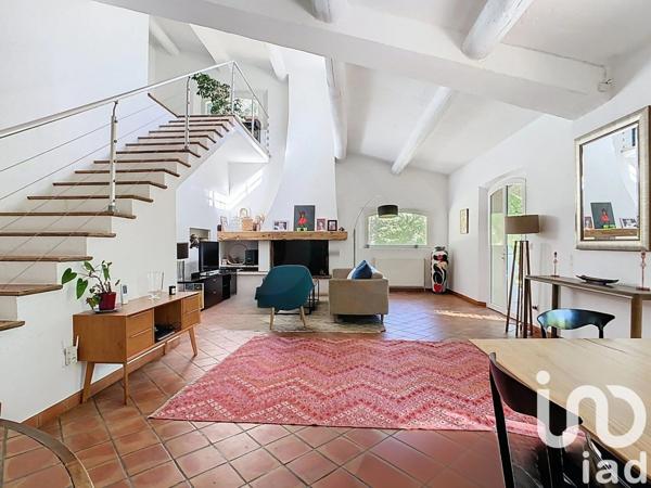 Maison d’architecte 8 pièces de 250 m² à Éguilles (13510)