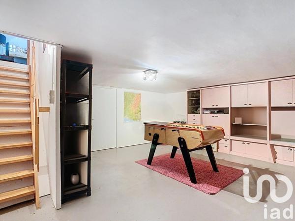 Maison d’architecte 8 pièces de 250 m² à Éguilles (13510)