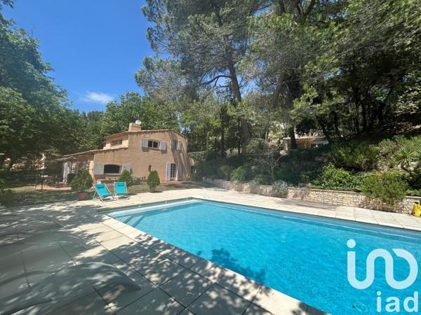 Maison d’architecte 8 pièces de 250 m² à Éguilles (13510)