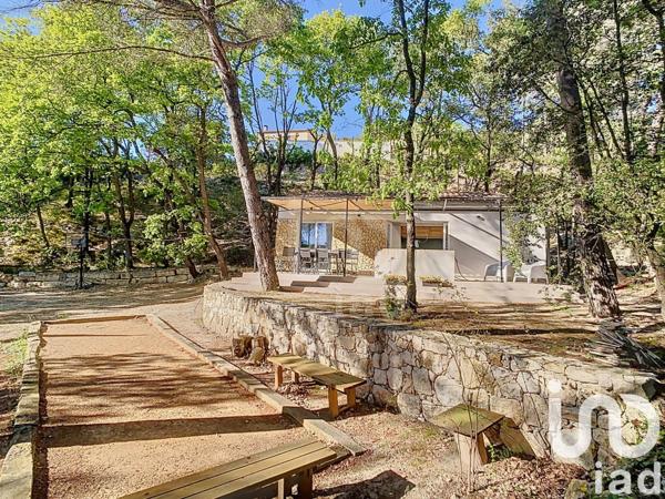 Maison d’architecte 8 pièces de 250 m² à Éguilles (13510)