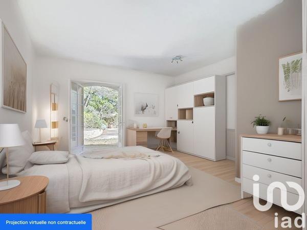 Maison d’architecte 8 pièces de 250 m² à Éguilles (13510)