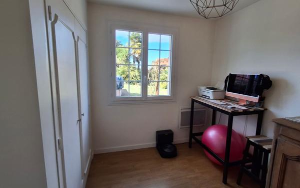 Maison à louer    5 pièces •  Navailles-Angos