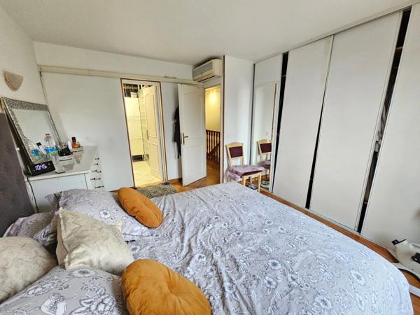 Maison à vendre 15 pièces RIS ORANGIS (91)