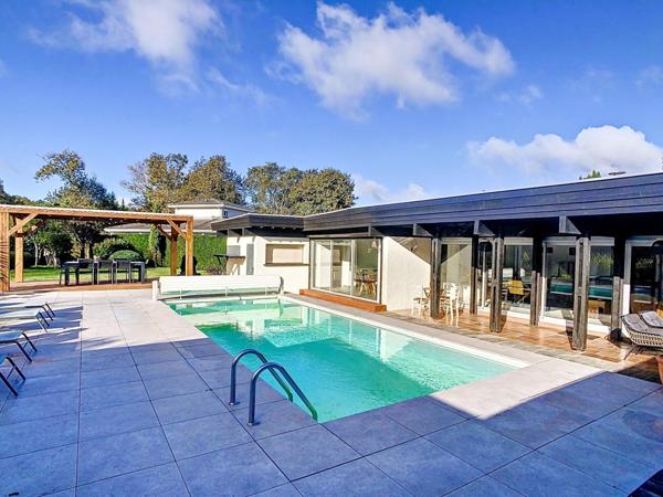 Grande maison d'architecte à Martignas-sur-Jalle