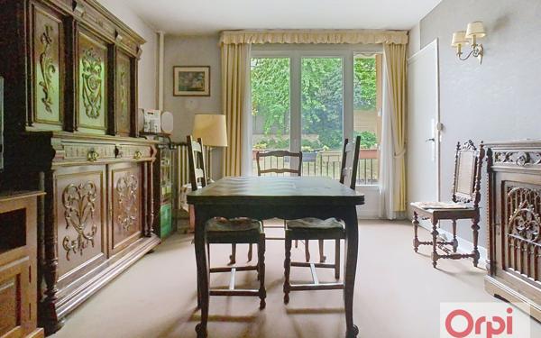 Appartement à vendre    3 pièces • 72,50 m2 Issy-les-Moulineaux