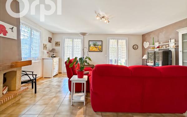 Maison à vendre    5 pièces •  Pont-de-Labeaume