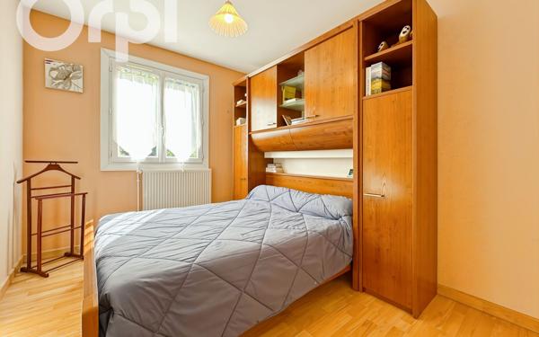 Maison à vendre    5 pièces •  Pont-de-Labeaume