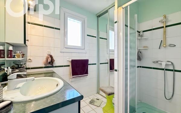 Maison à vendre    5 pièces •  Pont-de-Labeaume