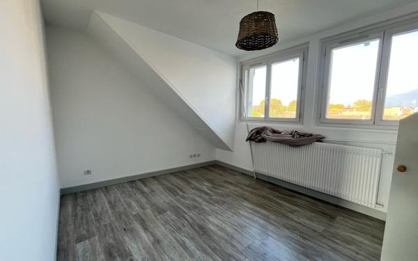 Appartement à louer    3 pièces • 72 m2 Bourges