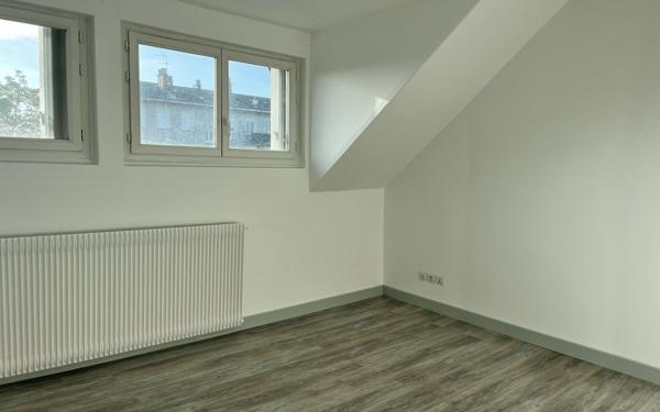 Appartement à louer    3 pièces • 72 m2 Bourges