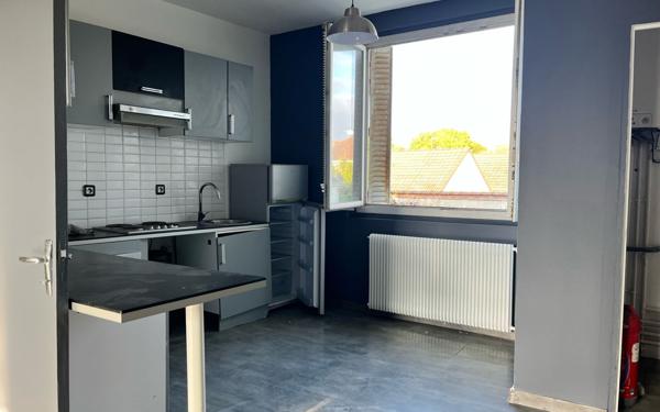 Appartement à louer    3 pièces • 72 m2 Bourges