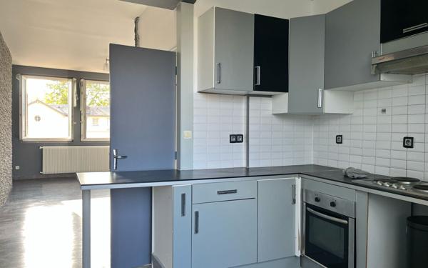 Appartement à louer    3 pièces • 72 m2 Bourges