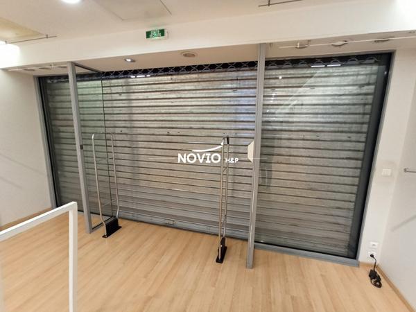 Local commercial 128 m²