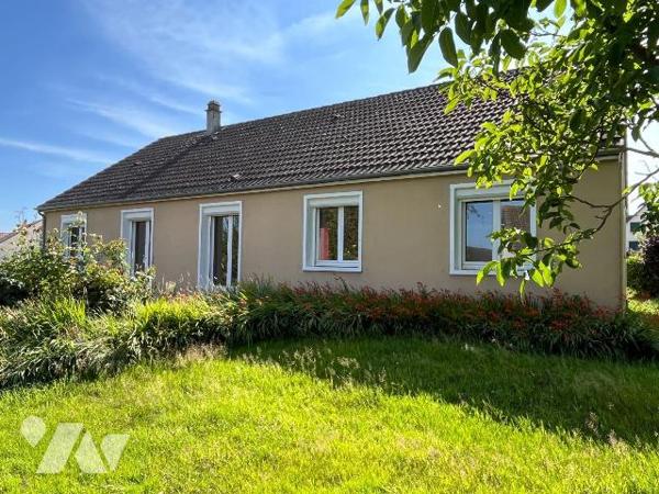 A vendre sur la commune de Saint-Senier-sous-Avranches, à proximité du centre-ville d'Avranches...