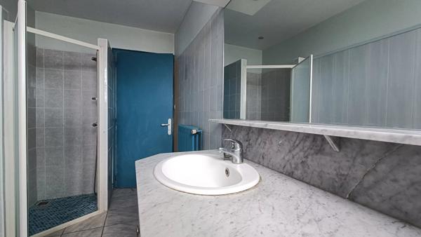 MAISON SUR SOUS-SOL AVANTON