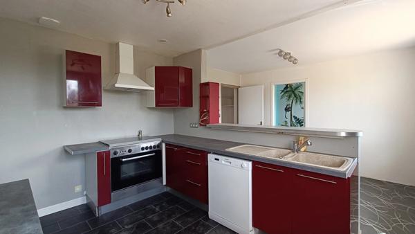 MAISON SUR SOUS-SOL AVANTON