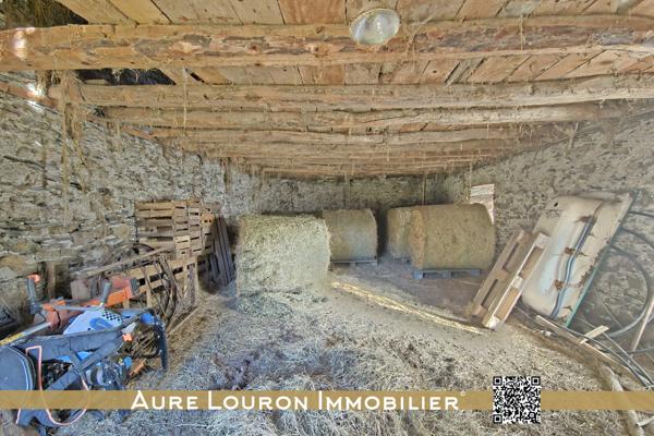 Arreau (65240) GRANGE FORAINE SUR LES HAUTEURS D'ARREAU (COL D'ASPIN).