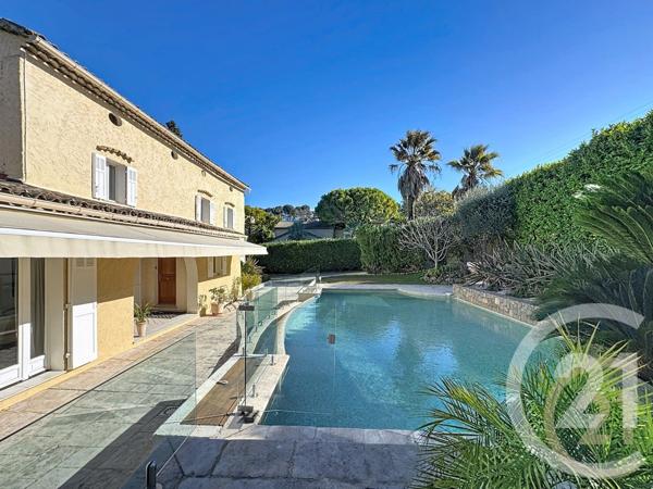 Maison à vendre  7 pièces - 229,49 m2 MOUGINS - 06