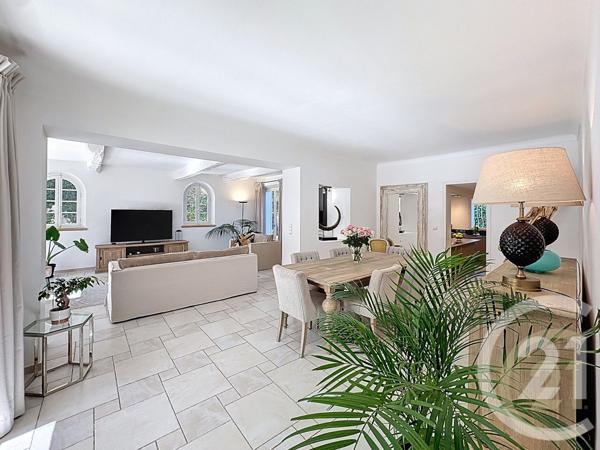 Maison à vendre  7 pièces - 229,49 m2 MOUGINS - 06