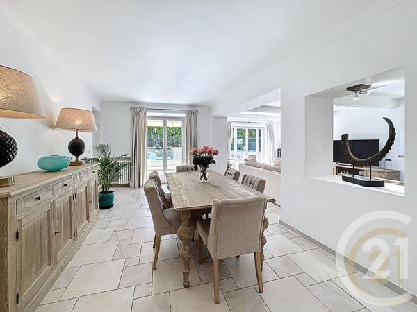 Maison à vendre  7 pièces - 229,49 m2 MOUGINS - 06