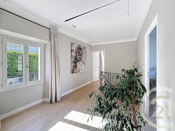 Maison à vendre  7 pièces - 229,49 m2 MOUGINS - 06