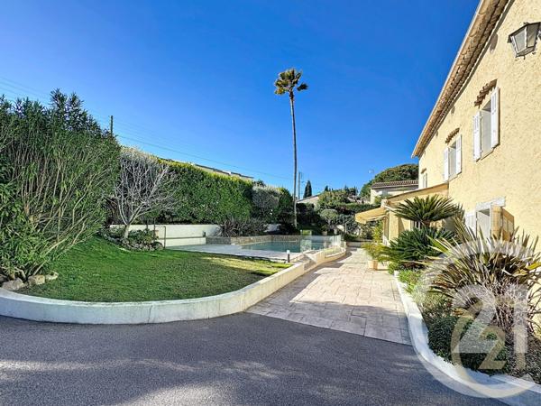 Maison à vendre  7 pièces - 229,49 m2 MOUGINS - 06
