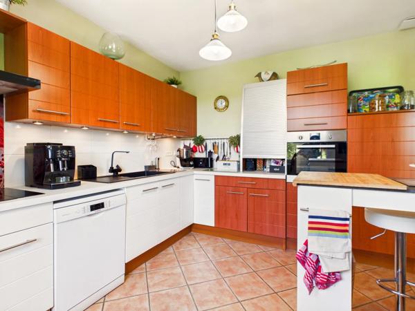 Belle maison de 5 chambres avec piscine, appartement indépendant et garage, à quelques minutes de Sarlat