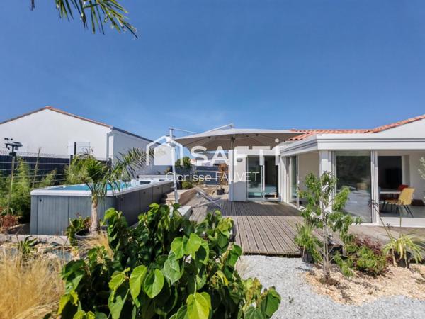 Maison contemporaine de 2023