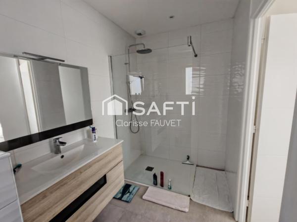 Maison contemporaine de 2023