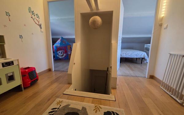 Maison à vendre    3 pièces • 100 m2 Montceau-les-Mines