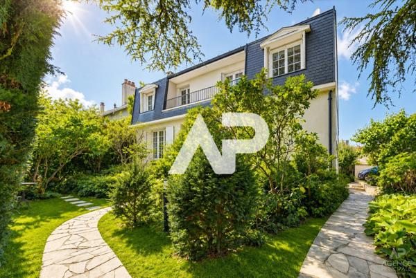 Maison Rueil Malmaison 6 pièce(s) 152m2 €1 099 000 ** - Référence 19954