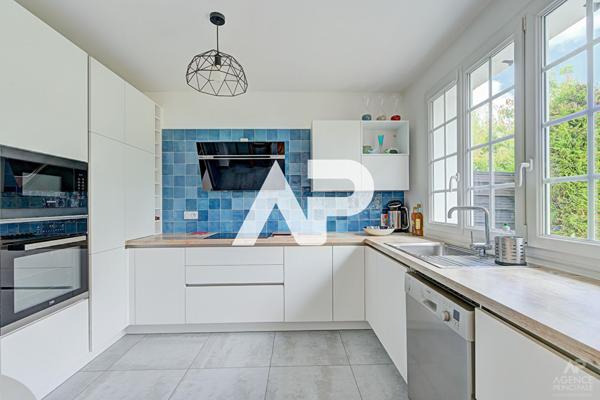 Maison Rueil Malmaison 6 pièce(s) 152m2 €1 099 000 ** - Référence 19954