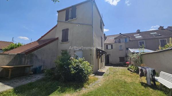 Vente                                                      Appartement
                        
                     2 pièces                      43 m2                     à Marcoussis