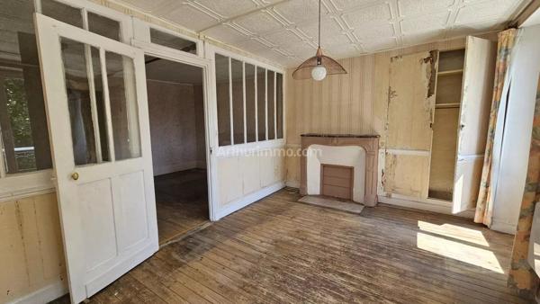 Vente                                                      Appartement
                        
                     2 pièces                      43 m2                     à Marcoussis