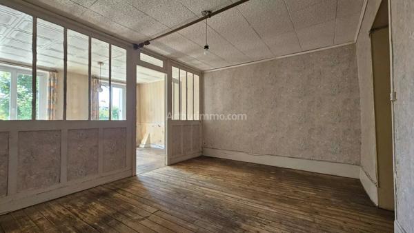 Vente                                                      Appartement
                        
                     2 pièces                      43 m2                     à Marcoussis