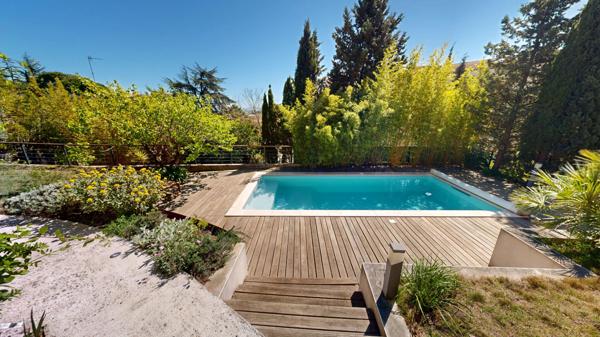 A CARCASSONNE, Maison de charme avec piscine