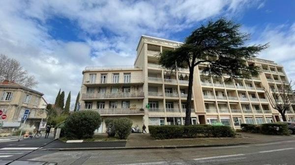 Avignon proche rempart quartier prisé au calme
