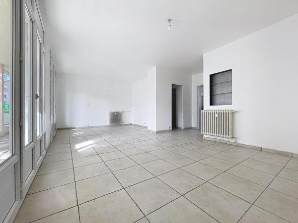 Avignon proche rempart quartier prisé au calme