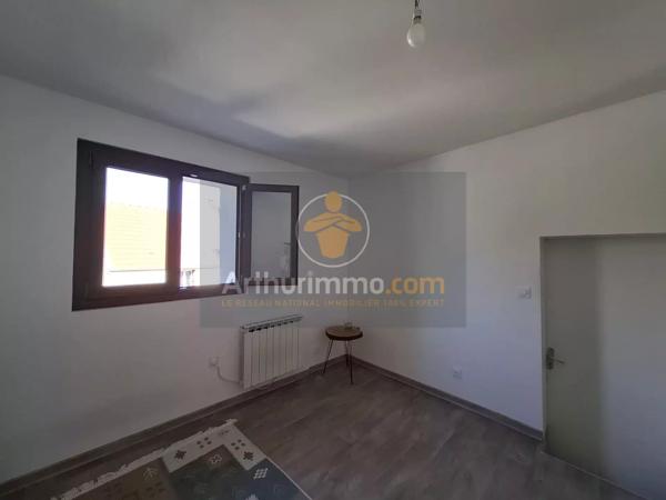 Vente                                                      Maison
                        
                     7 pièces                      225 m2                     à Crécy-la-Chapelle