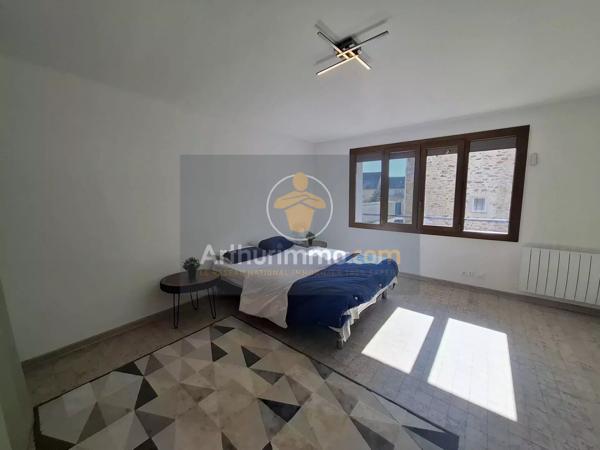 Vente                                                      Maison
                        
                     7 pièces                      225 m2                     à Crécy-la-Chapelle
