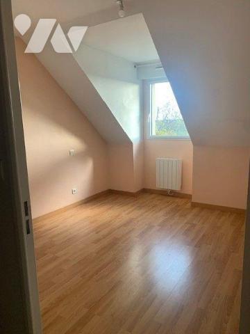 Centre ville, prox. Commerces et écoles, Dans résidence récente, avec  Vue imprenable Vilaine, ...