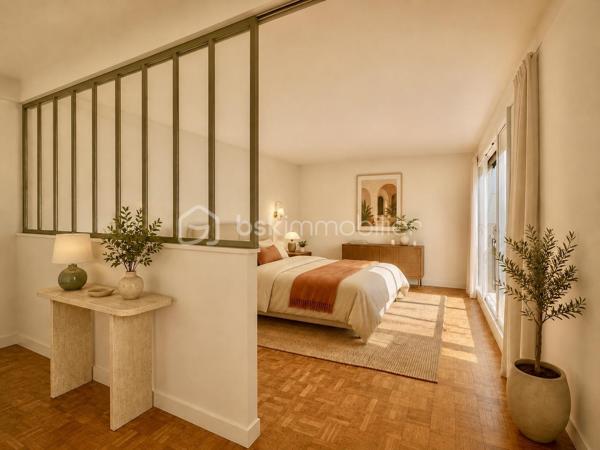 *** SOUS OFFRE ***
ALLEE DU SAPIN BLEU - Résidence du Monastère - VILLE D'AVRAY
*** SOUS OFFRE ***
Beau T4, 3 chambres (possibilité T5) traversant de 108,9 m2 carrez, entièrement rénové.
LUMINEUX, TRES CALME, au 1er étage sur 5 sans ascenseur d'une belle copropriété sécurisée, bien entretenue et arborée.
Salon de 25 m2 avec placards intégrés et une salle à manger de 18 m2 environ (pouvant devenir une 4ème chambre)
Une cuisine de 7m2 aménagée et équipée (possibilité d'ouvrir la cuisine)

Espace nuit : un palier dessert 2 chambres de 14. et 15 m2 (dont une avec placards intégrés) orientées sud-est
Une salle de bain de plus de 6m2 avec baignoire, double vasque et sèche serviettes.
Une chambre de 11 m2, exposée Nord-Ouest.
Toilettes séparées.

Parquet massif d'origine poncé et vitrifié. Double vitrage PVC, électricité refaite, DPE D (pas de travaux à prévoir)

Une cave de 5,2 m2 complète le bien. Place de parking en libre accès au pied de l'immeuble.

*** En fin d'annonce : 3 photos générées en IA pour donner une idée d'aménagement potentiel

Eau chaude, eau froide et chauffage sont collectifs, 2 gardiens et entretien des jardins compris dans les charges
Réfection des parties communes achevée, aucune procédure en AG

Proche écoles, groupes scolaires, parcs, les étangs de Ville d'Avray
La résidence est en lisière de forêt menant à Versailles
Train gare de Sèvres à 20 minutes à pied
Bus 469 et 426. Train ligne L et U (12 min de La Défense)

N'hésitez pas à me contacter pour davantage d'informations/photos et/ou pour programmer une visite ensemble 7j/7
