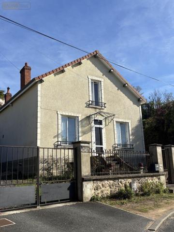 Maison à vendre à Argenton-sur-Creuse dans l'Indre (36200), ref : 037/2634