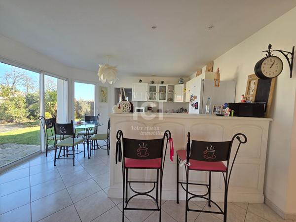 Maison La Chevroliere 6 pièce(s) 165.49 m2