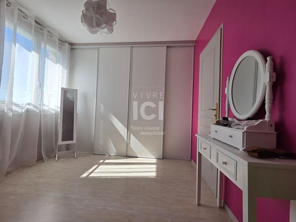 Maison La Chevroliere 6 pièce(s) 165.49 m2