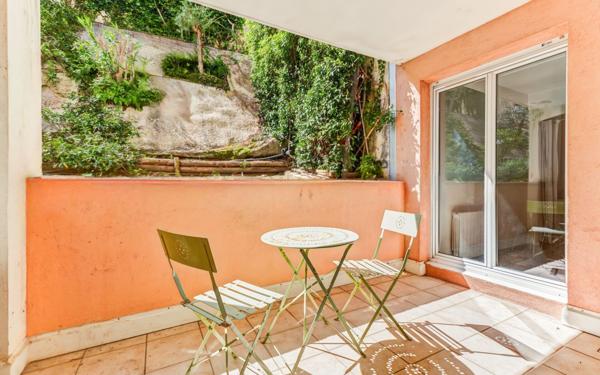 Appartement à vendre    2 pièces • 38 m2 Nice